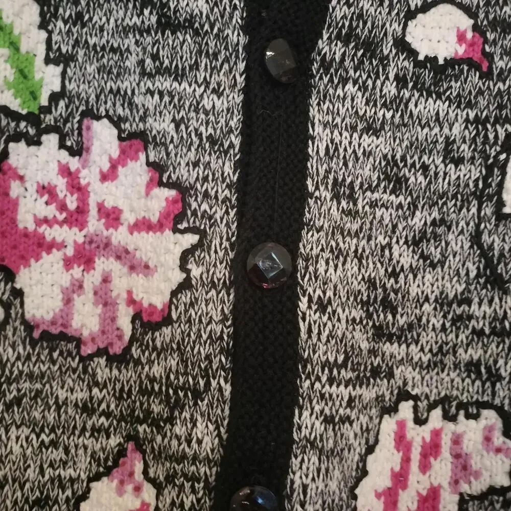 Handknits By Storybook Knits sweater Size M Women's Floral Cable Knit Cottgecore
